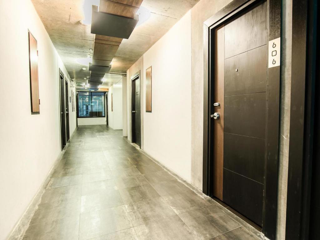 B2 Black Business And Budget Hotel Chiang Mai Exterior foto