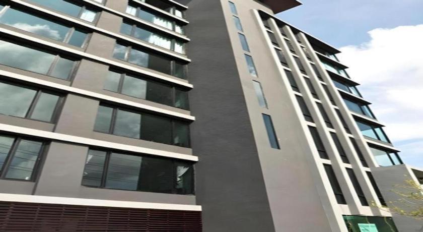 B2 Black Business And Budget Hotel Chiang Mai Exterior foto
