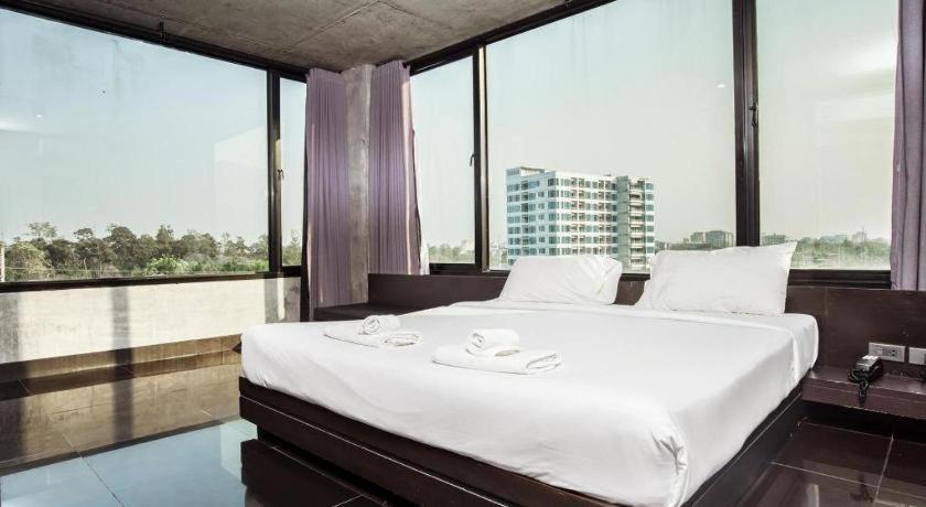B2 Black Business And Budget Hotel Chiang Mai Exterior foto